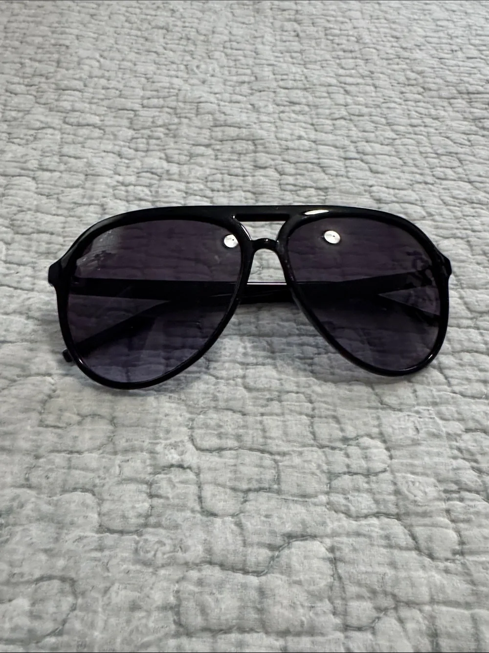 Kenneth Cole Reaction Black Aviator Sunglasses with Dark Smoke Lenses